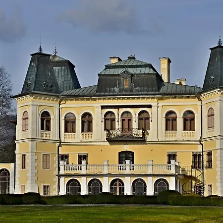 Pri Kastieli Guest house