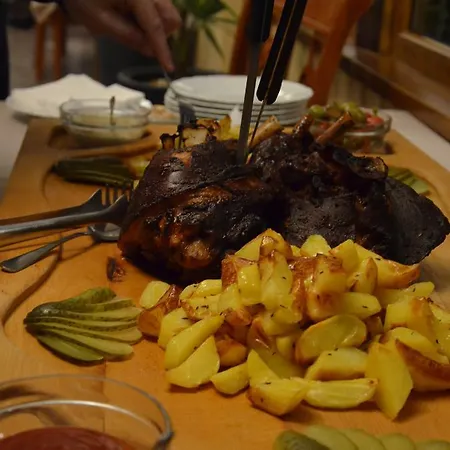 Penzion Pri Kastieli 3*