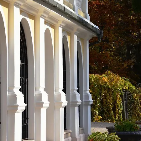 Pensión Pri Kastieli 3*